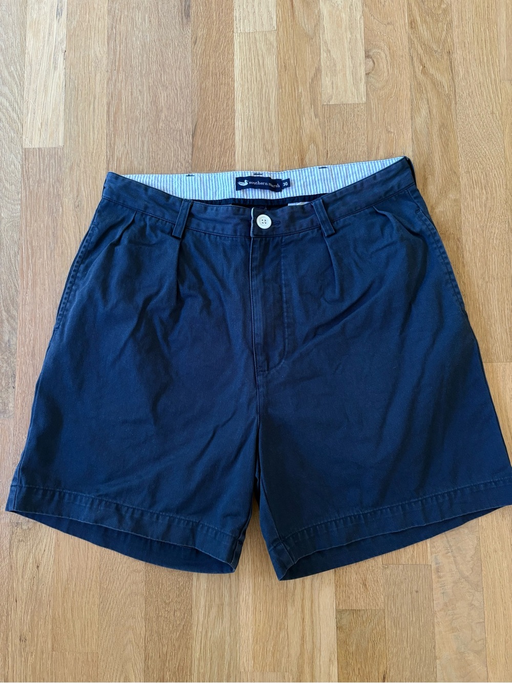 Men’s Southern Marsh- Pleated Shorts. Size 30